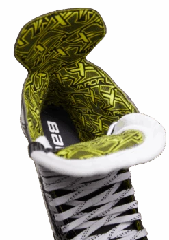 Bauer Vapor X3.5 Intermediate Roller Skates 9 Bauer Vapor X3.5 Intermediate Roller Skates -Bauer 1060231 RH Vapor X3.5 Skate 0525 clipped